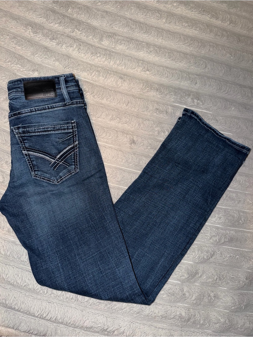 BKE Men’s Boot Cut Jeans in Dark Blue Wash